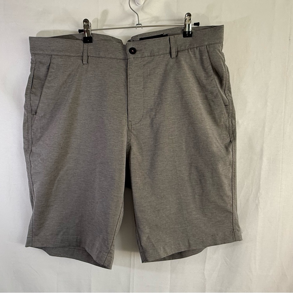 Dunning Mens Golf Short Size 38 Grey 10” Inseam Pockets Moisture‎ Wicking Fabric